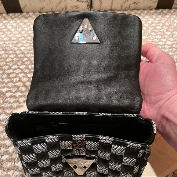 Louis Vuitton Calfskin Damier Twist BB Shouldr Bag - Picture 11 of 16